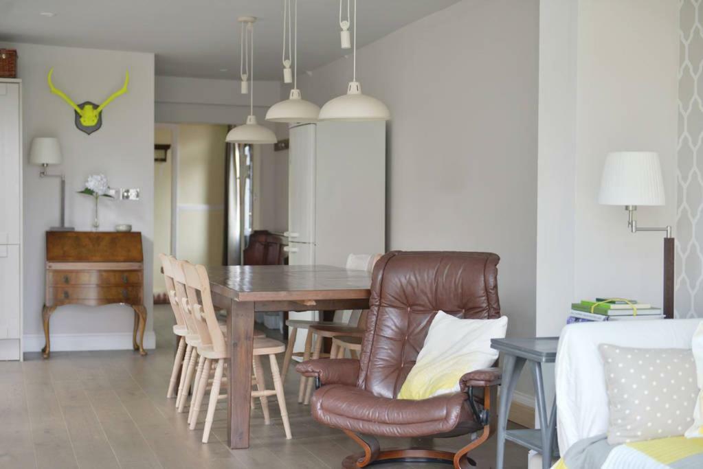 فندق Thames Dittonفي  Summer House المظهر الخارجي الصورة